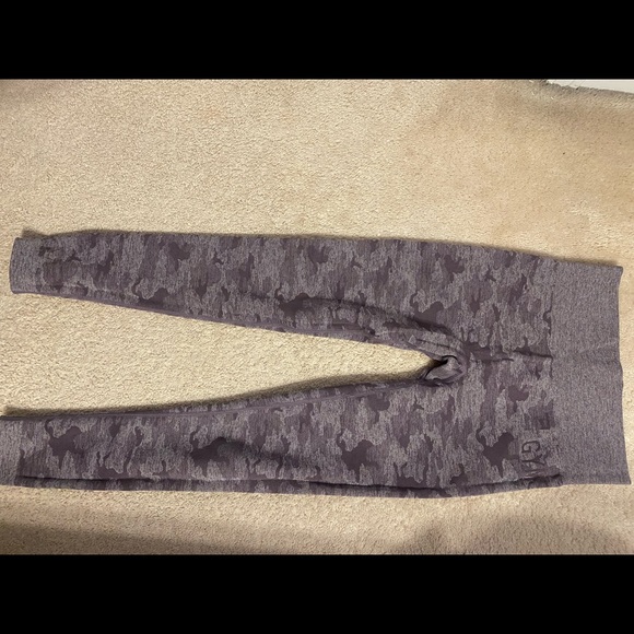 GymShark Camo Seamless Legging- Lavender Grey - Picture 1 of 3